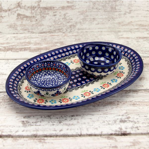 Handmade Polish pottery 3.75-inch 5 oz small bowls from Boleslawiec